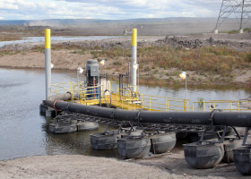 mocke-pipeline-construction-images-pontoons-and-barges